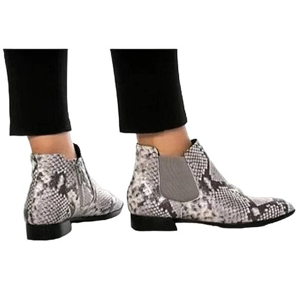 Munro faux Snakeskin Print Cate Side Zip Leather Ankle Booties 7M Grey Black NWT - Picture 1 of 8